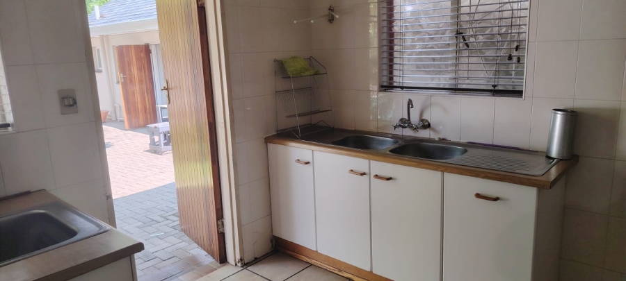 To Let 5 Bedroom Property for Rent in Dan Pienaar Free State